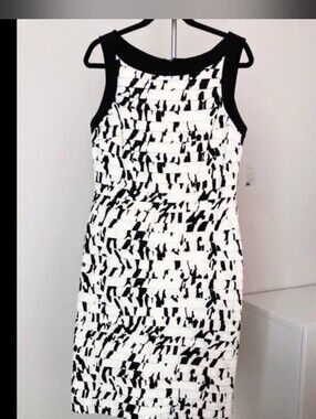 BNWT - Gilani - (Size 12) Women's Black White Print Sleeveless Midi Dress